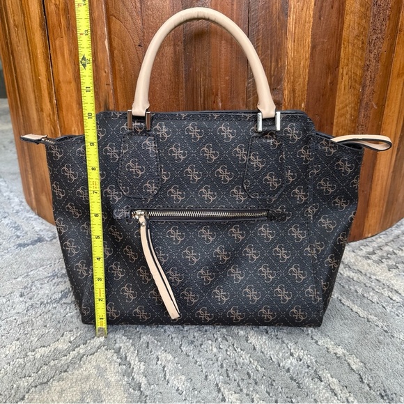 Authentic GUESS Signature Logo Large Hand Bag Shoulder Bag Beautiful Purse F - Picture 4 of 11